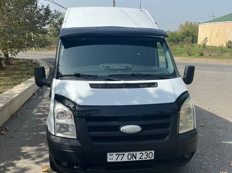 Ford Transit 2010
