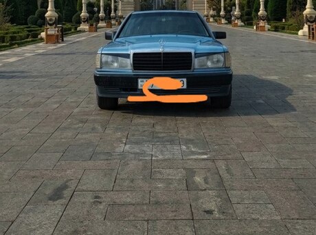 Mercedes 190 1989
