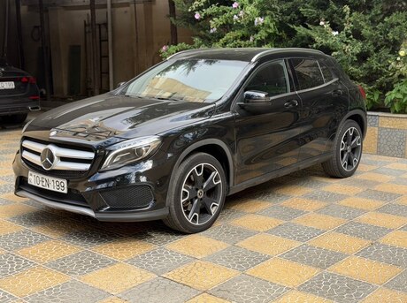 Mercedes GLA 250 4MATIC 2018