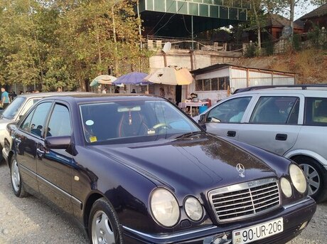 Mercedes E 240 1999