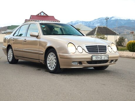 Mercedes E 220 2000