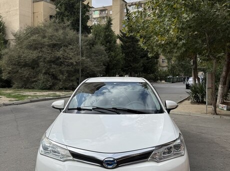 Toyota Corolla Fielder 2015