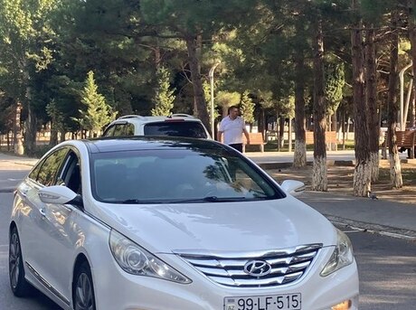 Hyundai Sonata 2012