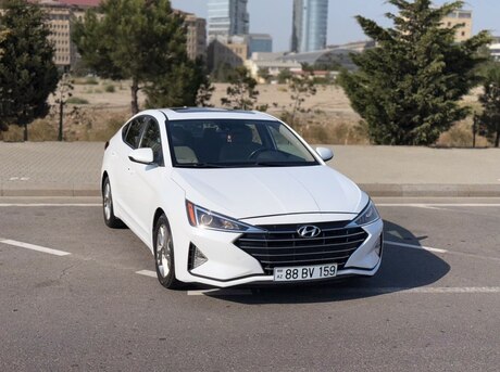 Hyundai Elantra 2019