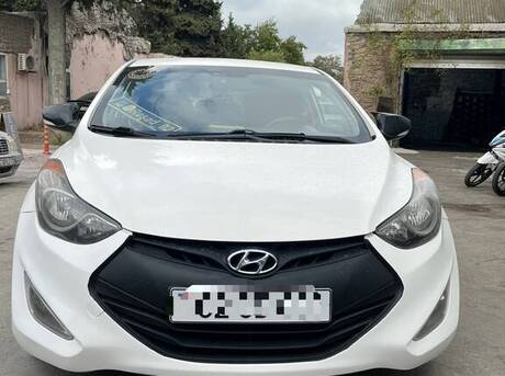 Hyundai Elantra 2012
