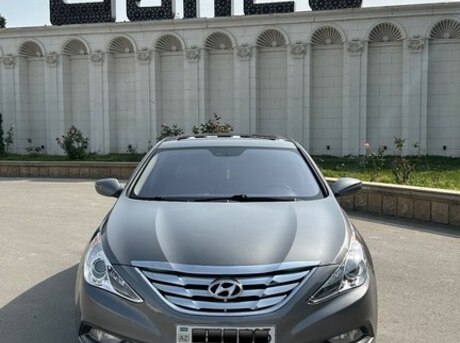 Hyundai Sonata 2010