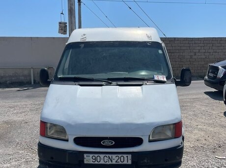 Ford Transit 2000