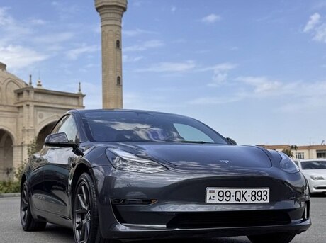 Tesla Model 3 2023