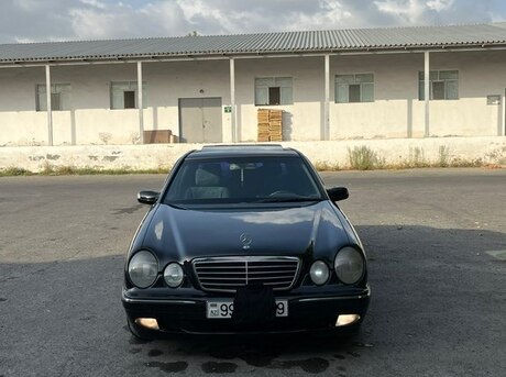 Mercedes E 220 2000