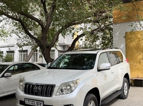 Toyota Land Cruiser Prado 2012