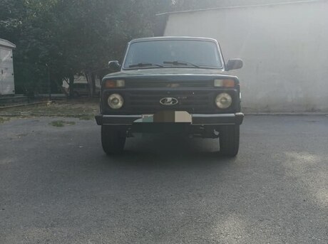 LADA (VAZ) Niva 2001