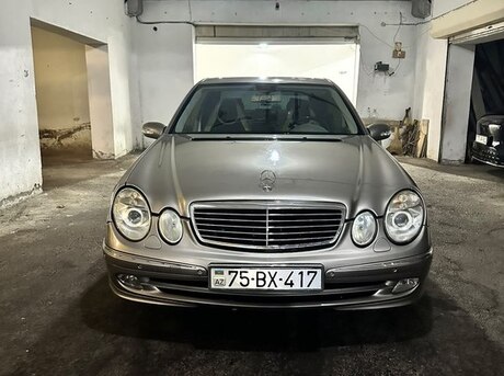 Mercedes E 240 2004