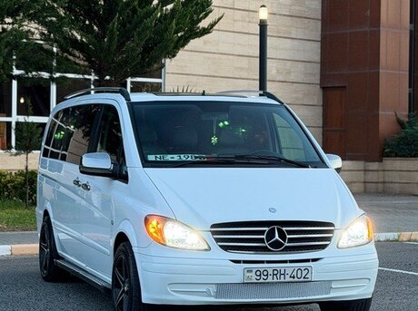 Mercedes  2010