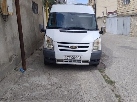 Ford Transit 2010