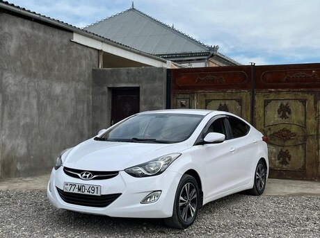 Hyundai Elantra 2013