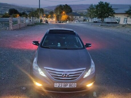Hyundai Sonata 2010