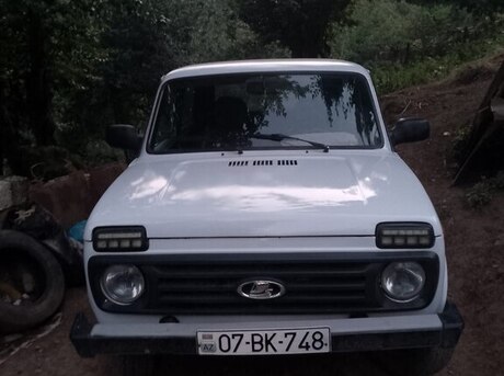 LADA (VAZ) Niva 2003