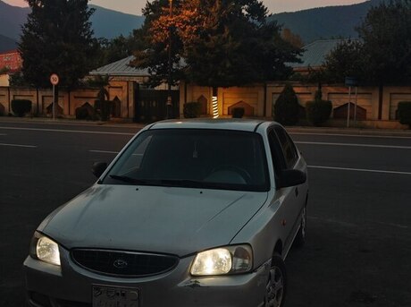 Hyundai Accent 2002