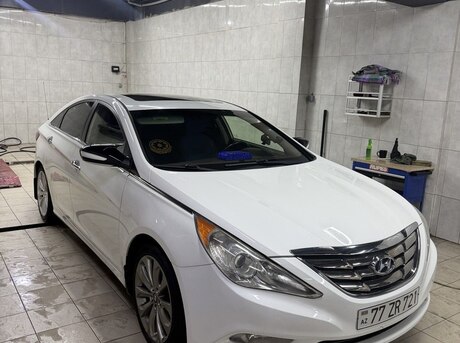 Hyundai Sonata 2013
