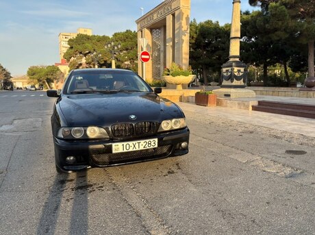 BMW 523 1998