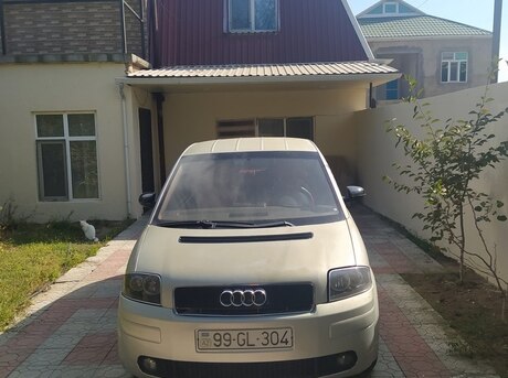 Audi  2000