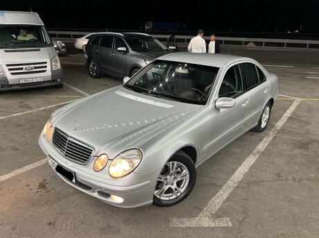 Mercedes E 240 2002