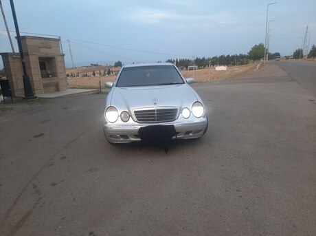 Mercedes E 220 1999