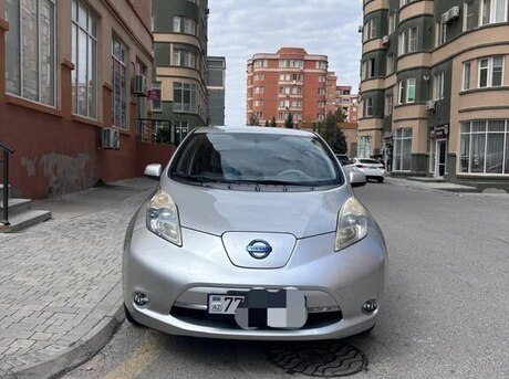 Nissan Leaf 2011