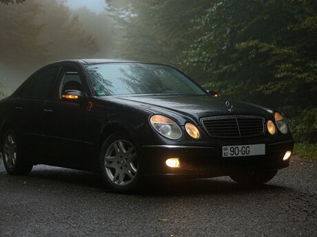 Mercedes E 240 2004