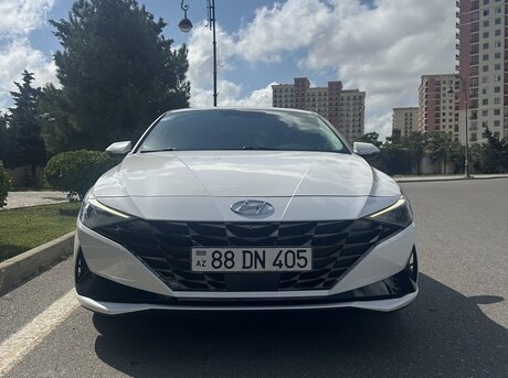 Hyundai Elantra 2023