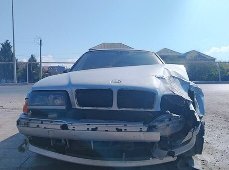 BMW 728 1997