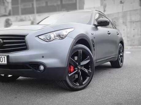 Infiniti QX70 2013
