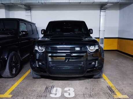 Land Rover Defender 2023