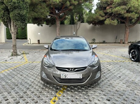 Hyundai Elantra 2013