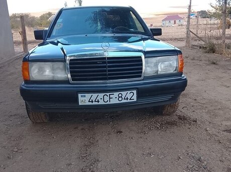 Mercedes 190 1990