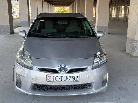 Toyota Prius 2011