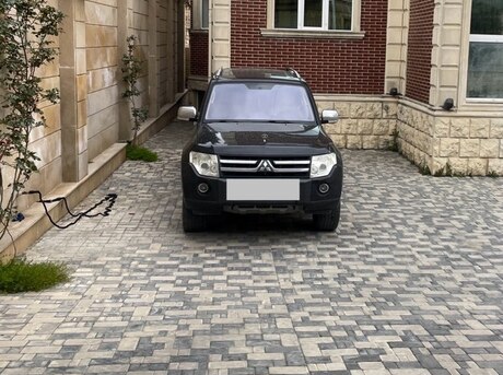 Mitsubishi Pajero 2007