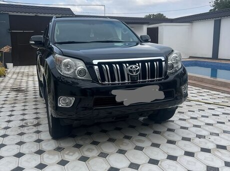 Toyota Land Cruiser Prado 2013