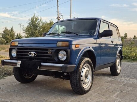 LADA (VAZ) Niva 2015