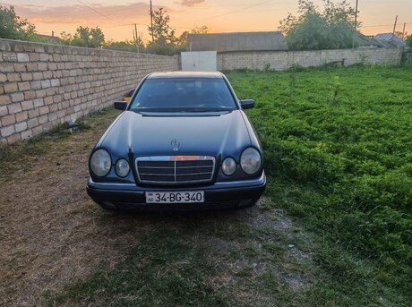 Mercedes E 220 1998