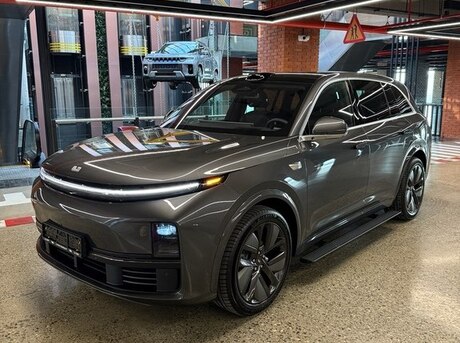 Li Auto L7 2025