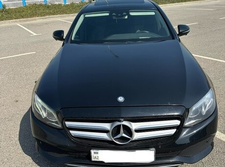 Mercedes E 220 d 4MATIC 2017