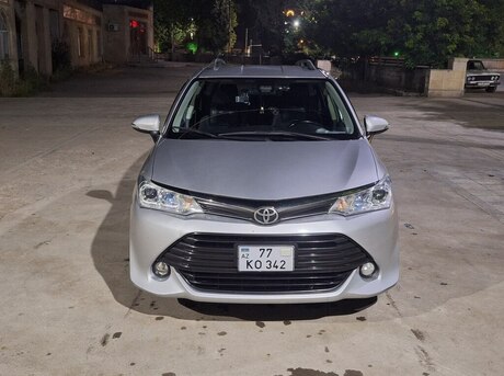 Toyota Corolla Fielder 2015