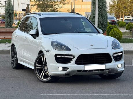 Porsche Cayenne S 2013