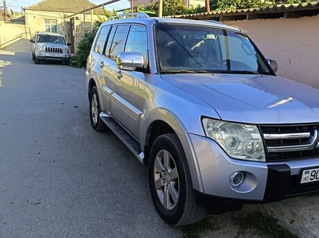 Mitsubishi Pajero 2008