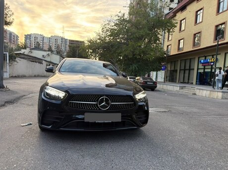 Mercedes E 300 e 2022
