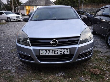 Opel Astra 2004