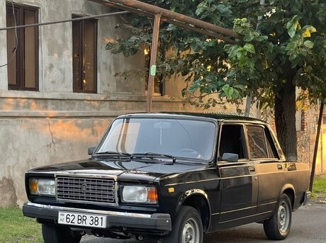 LADA (VAZ) 2107 2010