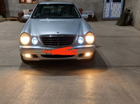 Mercedes E 270 2001