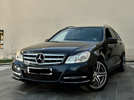 Mercedes C 200 2012